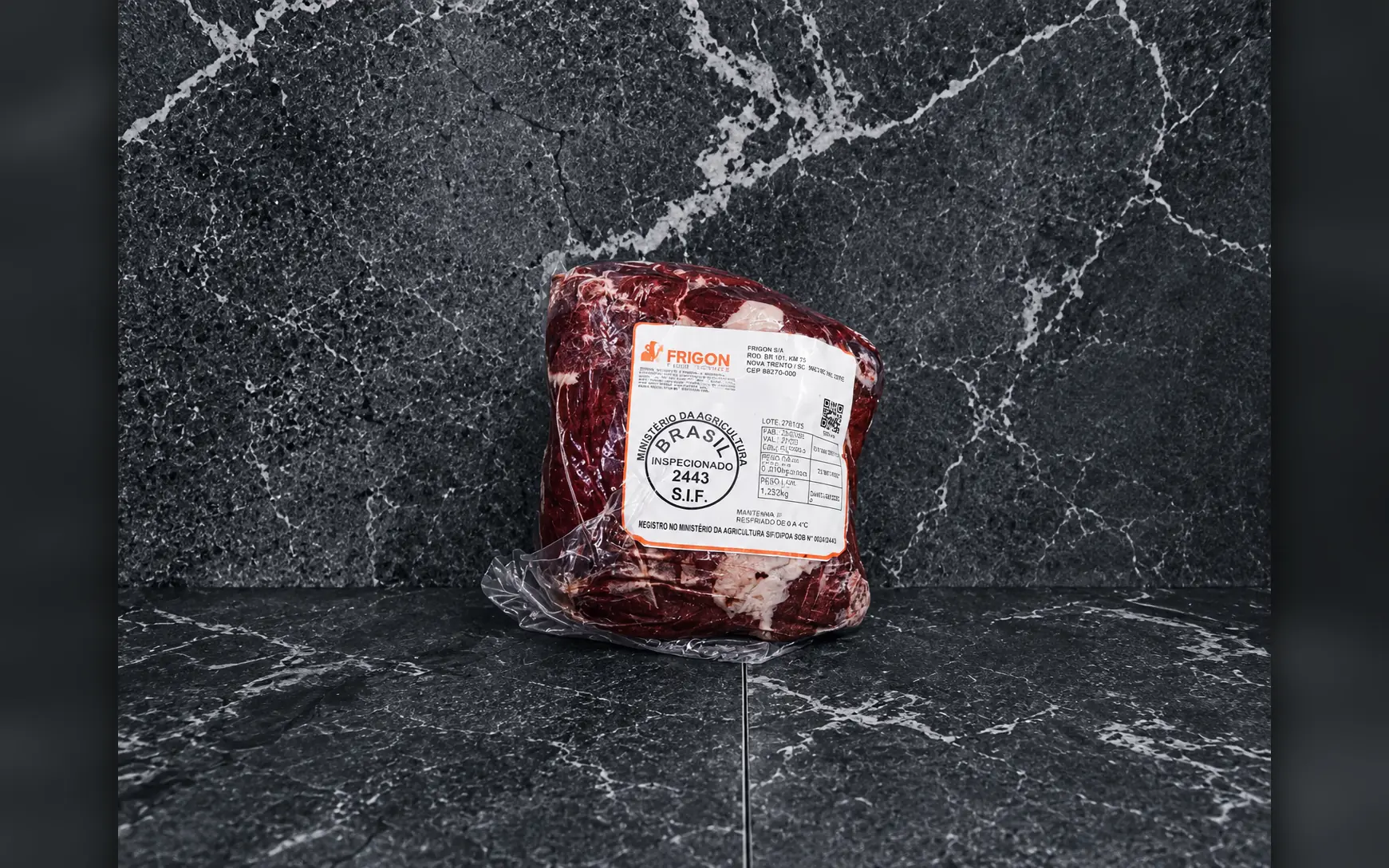 Storing and thawing frozen beef in a professional kitchen